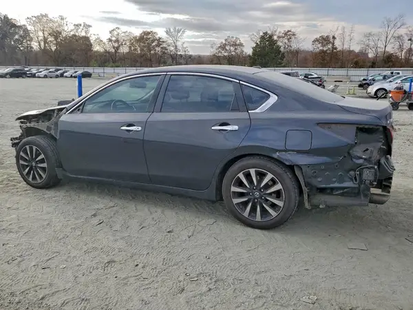 1N4AL3AP4JC229246 2018 NISSAN ALTIMA - Image 2