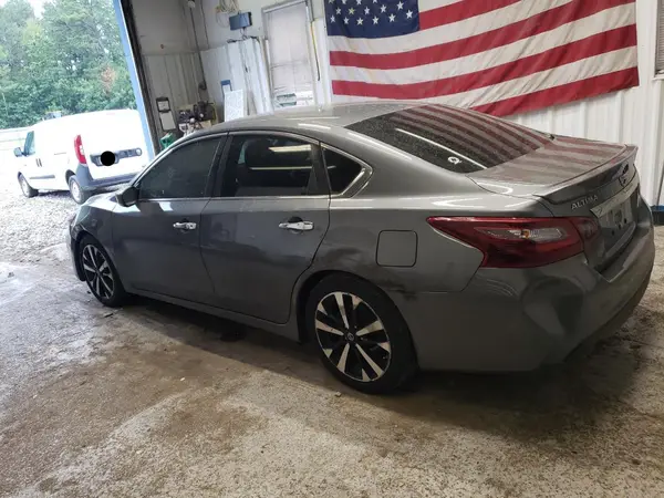 1N4AL3AP4JC230459 2018 NISSAN ALTIMA - Image 2