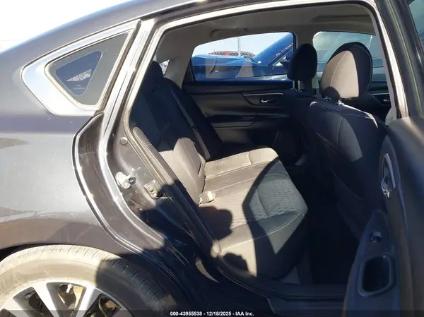 1N4AL3AP4JC232387 2018 NISSAN ALTIMA - Image 8