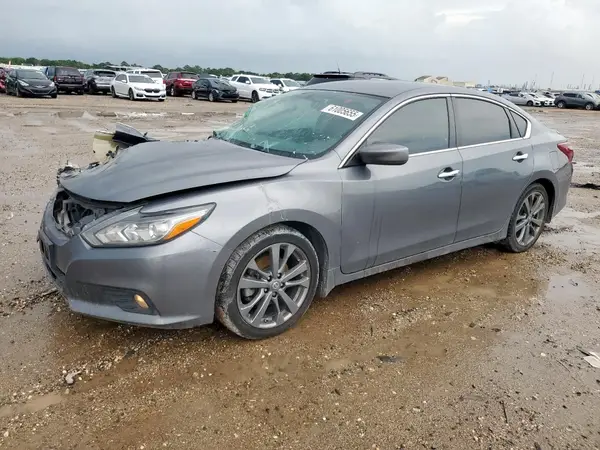 1N4AL3AP4JC233068 2018 NISSAN ALTIMA - Image 1