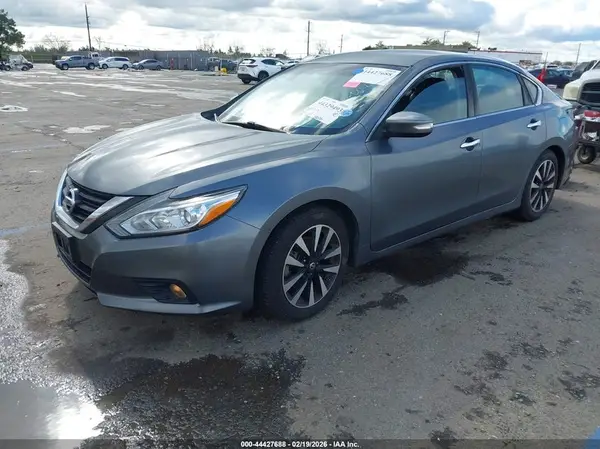 1N4AL3AP4JC234477 2018 NISSAN ALTIMA - Image 2