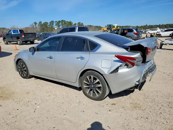 1N4AL3AP4JC235175 2018 NISSAN ALTIMA - Image 2