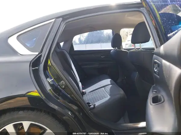 1N4AL3AP4JC235516 2018 NISSAN ALTIMA - Image 8