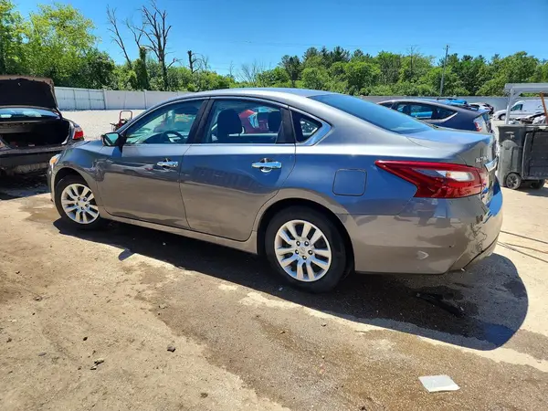 1N4AL3AP4JC235547 2018 NISSAN ALTIMA - Image 2