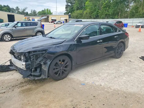 1N4AL3AP4JC235810 2018 NISSAN ALTIMA - Image 1