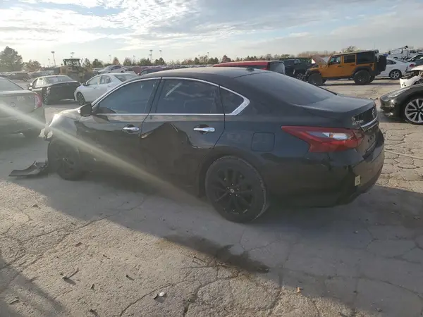 1N4AL3AP4JC236097 2018 NISSAN ALTIMA - Image 2