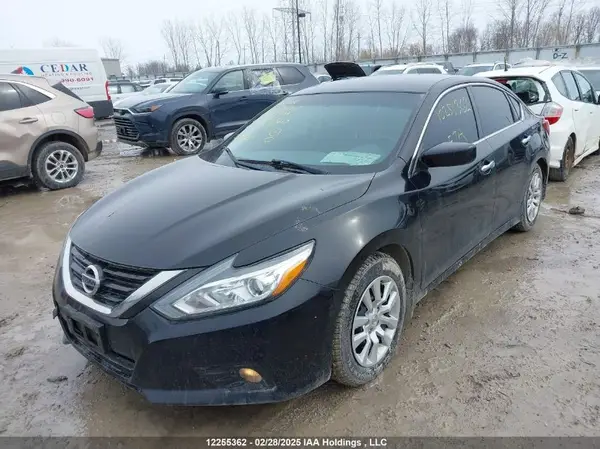 1N4AL3AP4JC236360 2018 NISSAN ALTIMA - Image 2