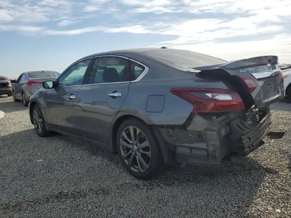 1N4AL3AP4JC236388 2018 NISSAN ALTIMA - Image 2