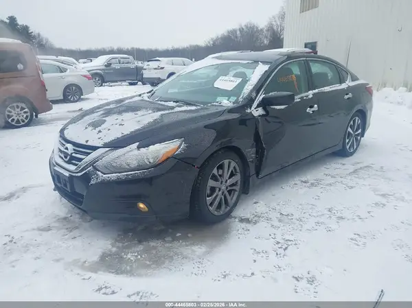 1N4AL3AP4JC236438 2018 NISSAN ALTIMA - Image 2