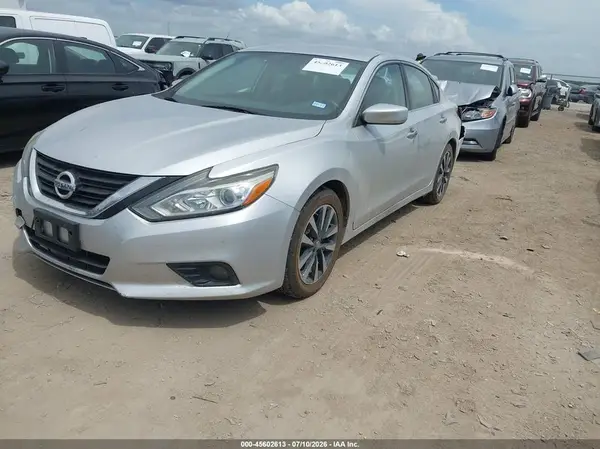 1N4AL3AP4JC237119 2018 NISSAN ALTIMA - Image 2