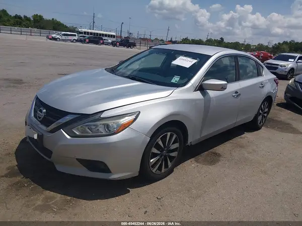 1N4AL3AP4JC237394 2018 NISSAN ALTIMA - Image 2