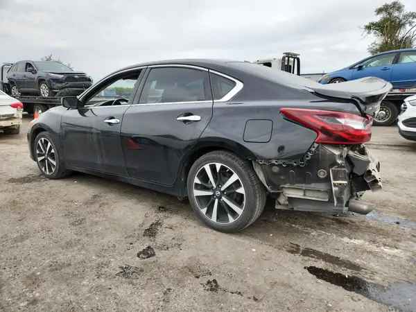 1N4AL3AP4JC238030 2018 NISSAN ALTIMA - Image 2