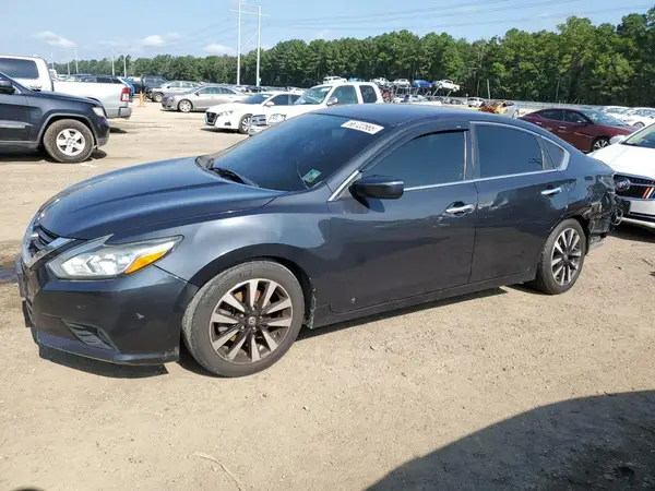 1N4AL3AP4JC238190 2018 NISSAN ALTIMA - Image 1