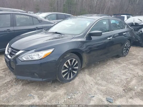 1N4AL3AP4JC238478 2018 NISSAN ALTIMA - Image 2