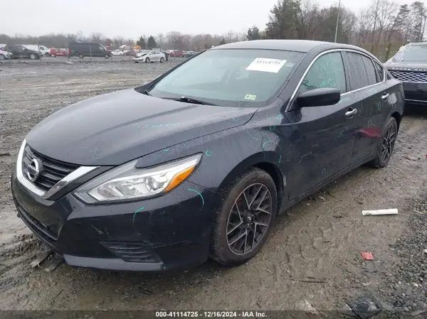 1N4AL3AP4JC243101 2018 NISSAN ALTIMA - Image 2
