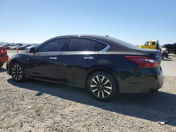 1N4AL3AP4JC244040 2018 NISSAN ALTIMA - Image 2
