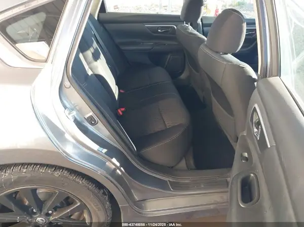 1N4AL3AP4JC244524 2018 NISSAN ALTIMA - Image 8