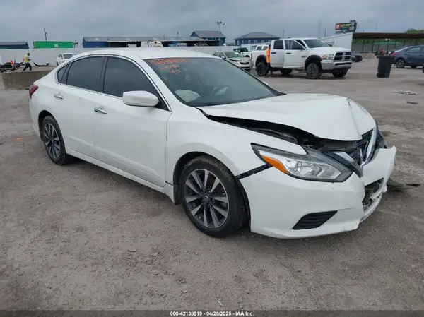 1N4AL3AP4JC245480 2018 NISSAN ALTIMA - Image 1