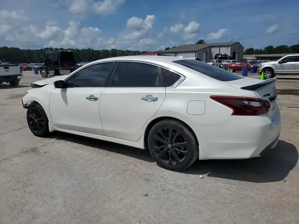 1N4AL3AP4JC246841 2018 NISSAN ALTIMA - Image 2