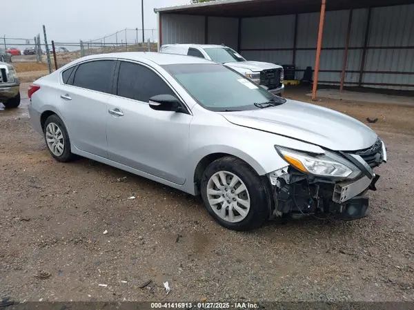 1N4AL3AP4JC246869 2018 NISSAN ALTIMA - Image 1