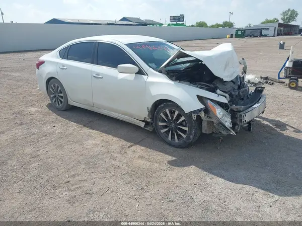 1N4AL3AP4JC247102 2018 NISSAN ALTIMA - Image 1