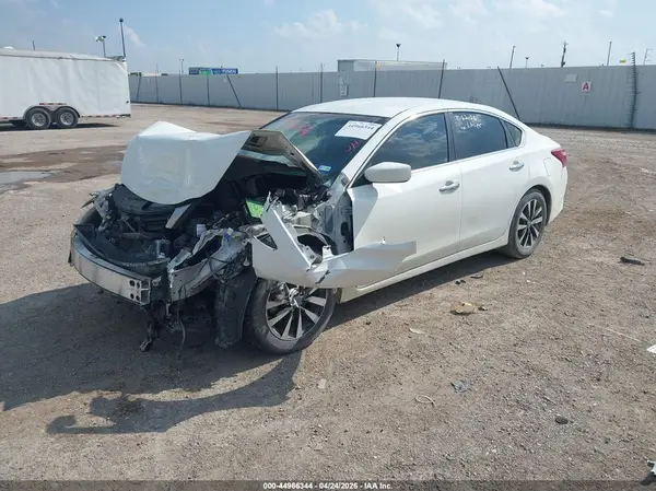 1N4AL3AP4JC247102 2018 NISSAN ALTIMA - Image 2