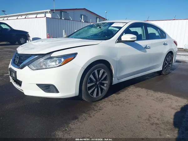 1N4AL3AP4JC247343 2018 NISSAN ALTIMA - Image 2