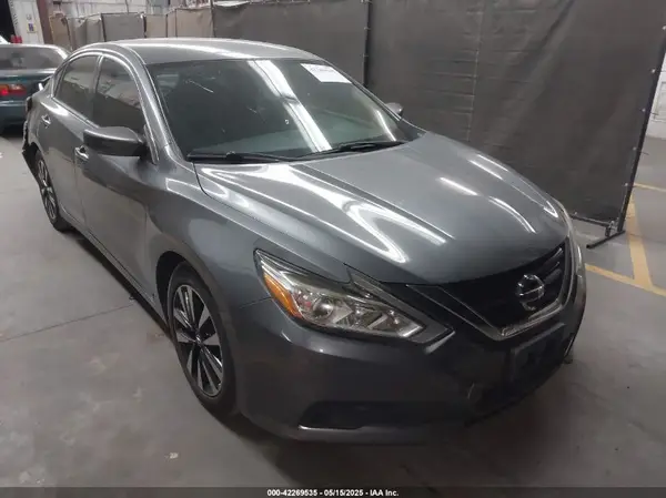 1N4AL3AP4JC251201 2018 NISSAN ALTIMA - Image 1