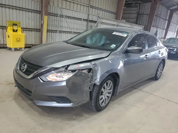 1N4AL3AP4JC251957 2018 NISSAN ALTIMA - Image 1