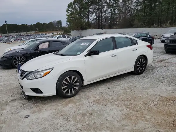 1N4AL3AP4JC254261 2018 NISSAN ALTIMA - Image 1