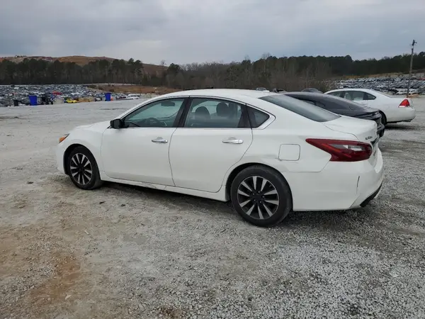 1N4AL3AP4JC254261 2018 NISSAN ALTIMA - Image 2