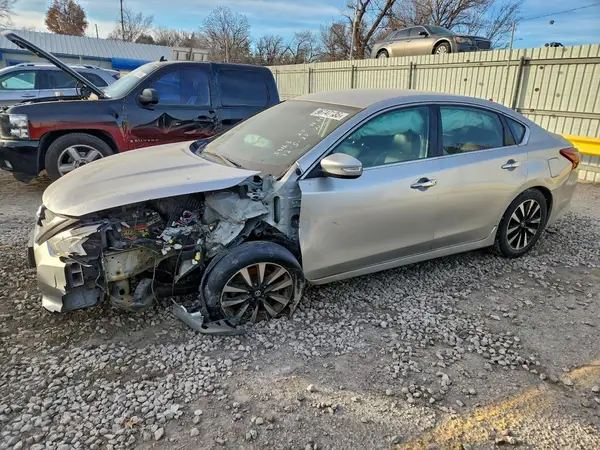 1N4AL3AP4JC254504 2018 NISSAN ALTIMA - Image 1