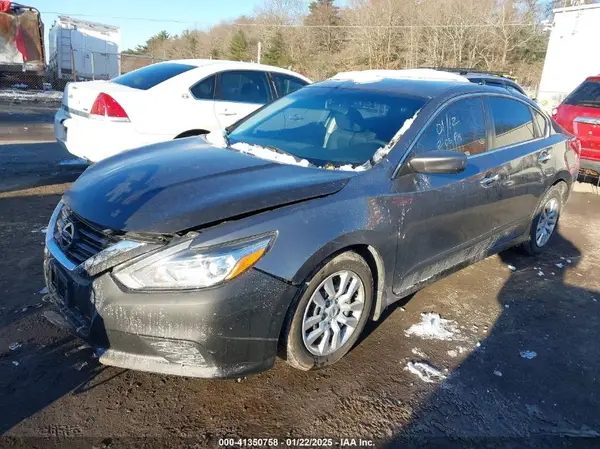 1N4AL3AP4JC255183 2018 NISSAN ALTIMA - Image 2