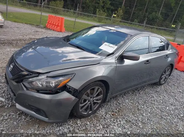 1N4AL3AP4JC259640 2018 NISSAN ALTIMA - Image 2