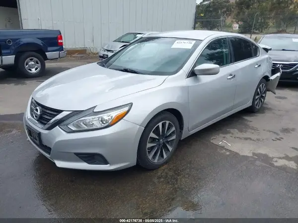 1N4AL3AP4JC260741 2018 NISSAN ALTIMA - Image 2