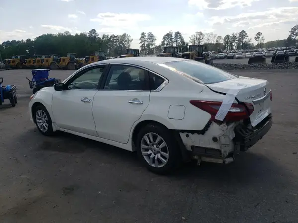 1N4AL3AP4JC260934 2018 NISSAN ALTIMA - Image 2