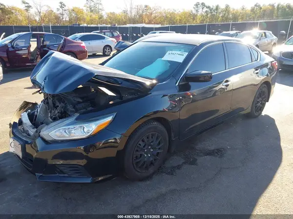 1N4AL3AP4JC261369 2018 NISSAN ALTIMA - Image 2
