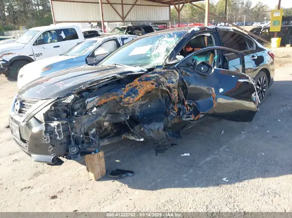 1N4AL3AP4JC261940 2018 NISSAN ALTIMA - Image 2