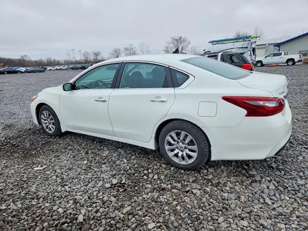 1N4AL3AP4JC262621 2018 NISSAN ALTIMA - Image 2