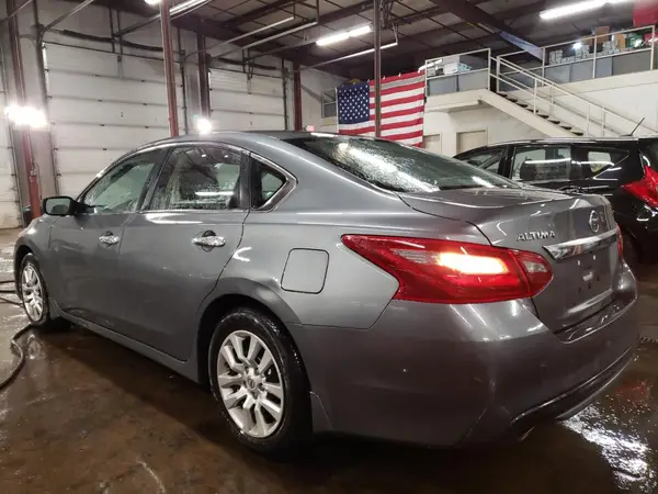 1N4AL3AP4JC264112 2018 NISSAN ALTIMA - Image 2