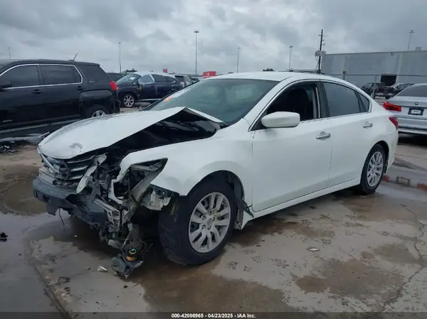 1N4AL3AP4JC264577 2018 NISSAN ALTIMA - Image 2