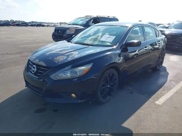 1N4AL3AP4JC267186 2018 NISSAN ALTIMA - Image 2