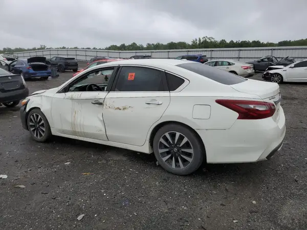 1N4AL3AP4JC268385 2018 NISSAN ALTIMA - Image 2