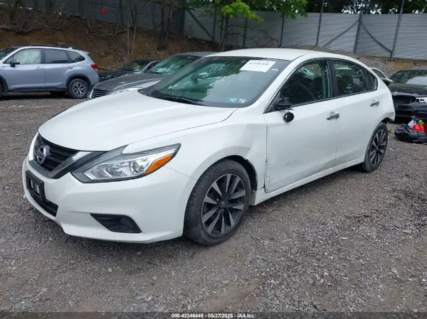 1N4AL3AP4JC269651 2018 NISSAN ALTIMA - Image 2