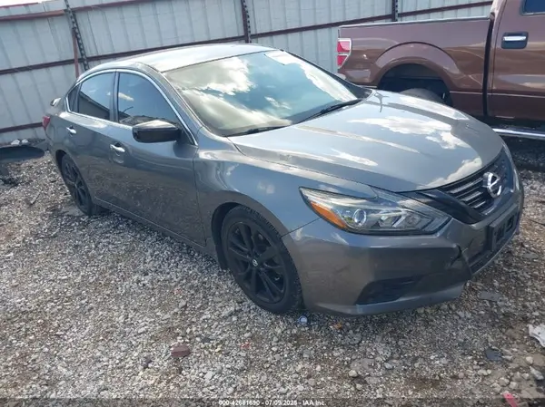 1N4AL3AP4JC270170 2018 NISSAN ALTIMA - Image 1