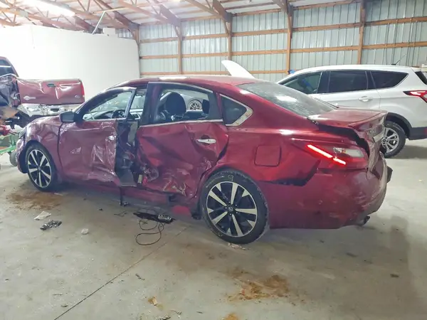 1N4AL3AP4JC270461 2018 NISSAN ALTIMA - Image 2