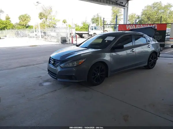 1N4AL3AP4JC270895 2018 NISSAN ALTIMA - Image 2