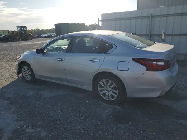 1N4AL3AP4JC271464 2018 NISSAN ALTIMA - Image 2