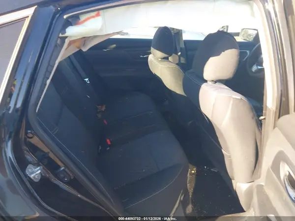 1N4AL3AP4JC275739 2018 NISSAN ALTIMA - Image 8