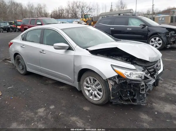 1N4AL3AP4JC276616 2018 NISSAN ALTIMA - Image 1